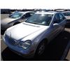 Image 1 : 2002 Mercedes-Benz C240 RUNS WITH MECHANICAL PROBLEMS