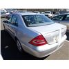 Image 4 : 2002 Mercedes-Benz C240 RUNS WITH MECHANICAL PROBLEMS