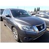 Image 2 : 2013 Nissan Pathfinder RUNS WITH MECHANICAL PROBLEMS