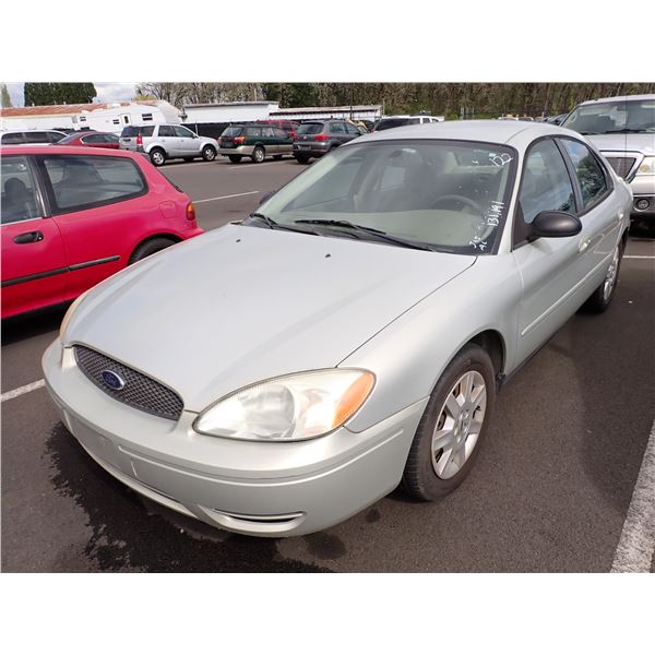 2005 Ford Taurus