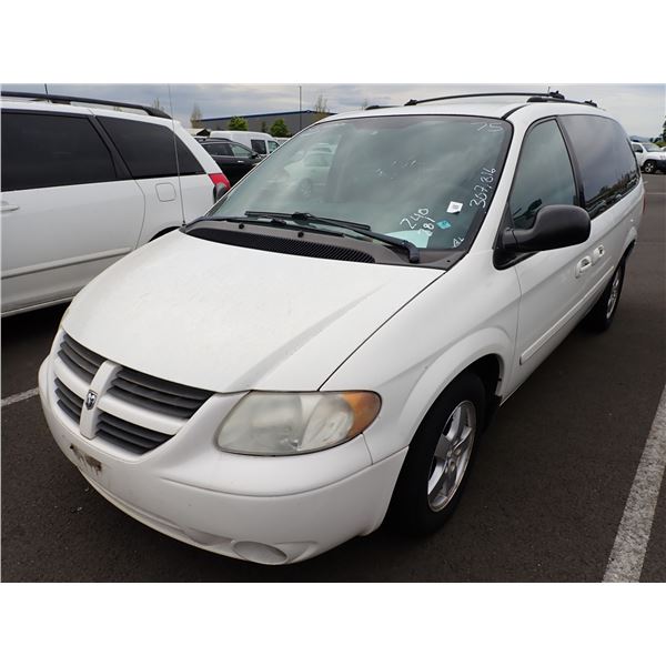 2005 Dodge Grand Caravan