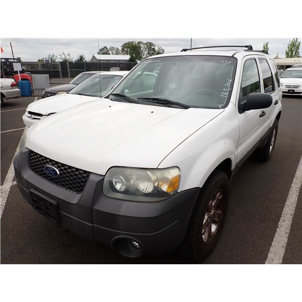 2006 Ford Escape RUNS WITH MECHANICAL PROBLEMS