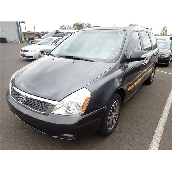 2012 Kia Sedona RUNS WITH MECHANICAL PROBLEMS