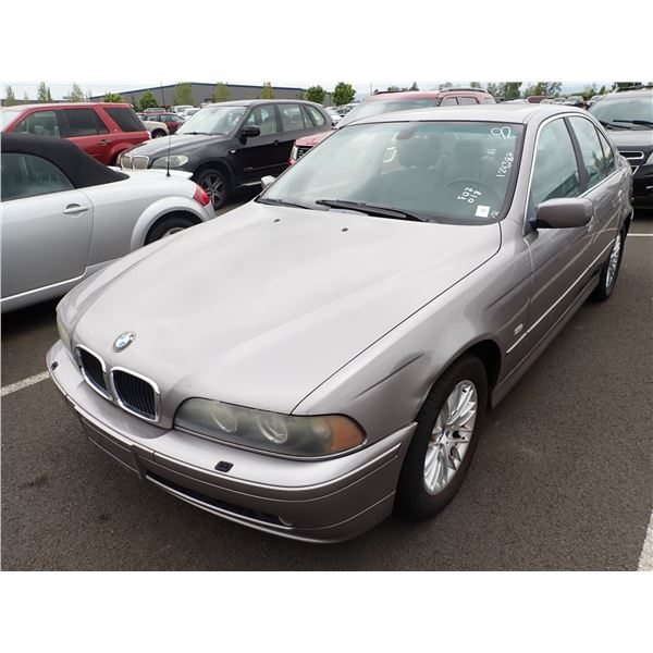 2001 BMW 530i