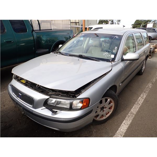 2001 Volvo V70