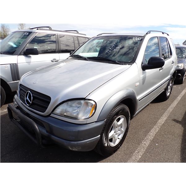 1999 Mercedes-Benz ML320