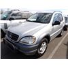 Image 1 : 1999 Mercedes-Benz ML320