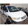 Image 2 : 1996 Plymouth Grand Voyager