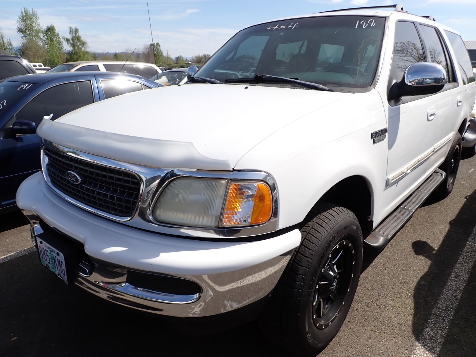 1998 Ford Excursion 1998 Ford Expedition - Speeds Auto Auctions