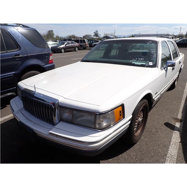 1994 Lincoln Town Car