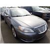 Image 2 : 2013 Chrysler 200