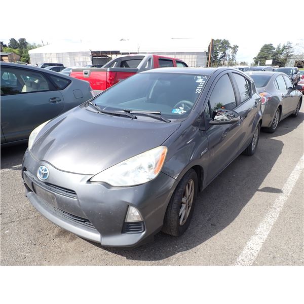 2014 Toyota Prius c