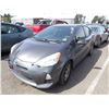 Image 1 : 2014 Toyota Prius c
