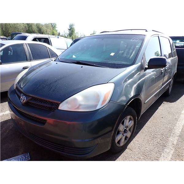 2004 Toyota Sienna