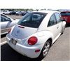 Image 3 : 2004 Volkswagen New Beetle