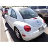 Image 4 : 2004 Volkswagen New Beetle