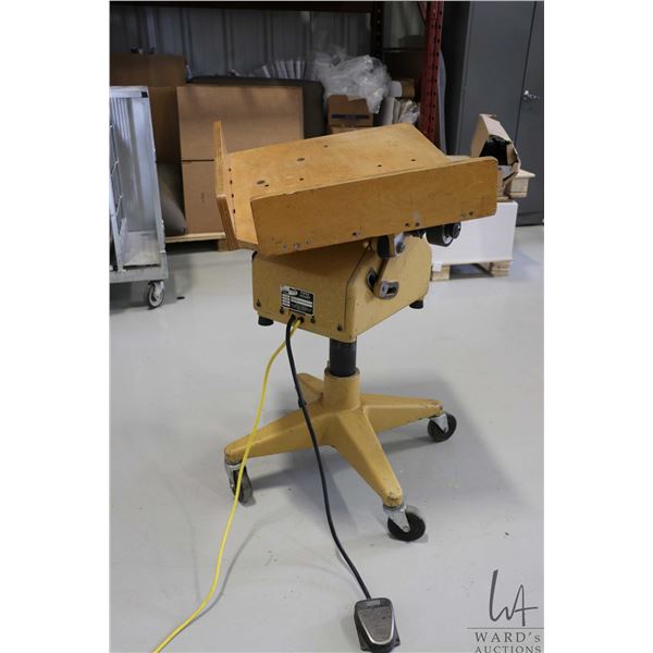 Callenge Model A paper jogger, serieal number J701, 115V.    See video on website shot on March 30, 