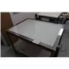 Image 2 : Henning Graphics LR27345, 3040L light table. 36"h x 45" x 35".