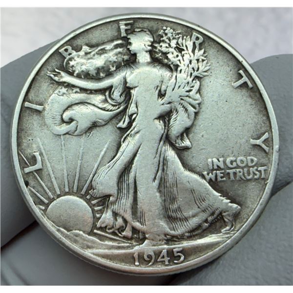 WALKING LIBERTY SILVER HALF DOLLAR - 1945
