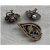 Image 6 : VINTAGE OR ANTIQUE JEWELRY 12K GOLD-FILLED LAYER OVER AN 800-GRADE SILVER BASE FLORAL-THEMED BROOCH 