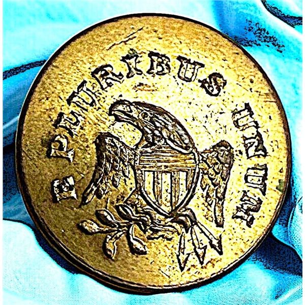 A SCARCE USAGE/UNIFORM BRASS BUTTON