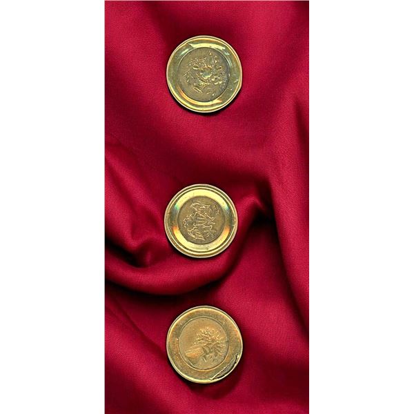 A SMALL CARD OF DIVISION ONE GILT BUTTONS