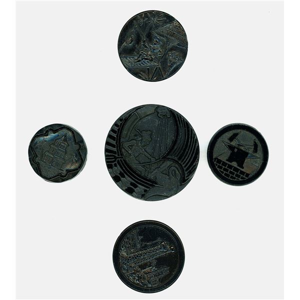 A SMALL CARD OF DIV. 1 BLACK GLASS PICTORIAL BUTTONS