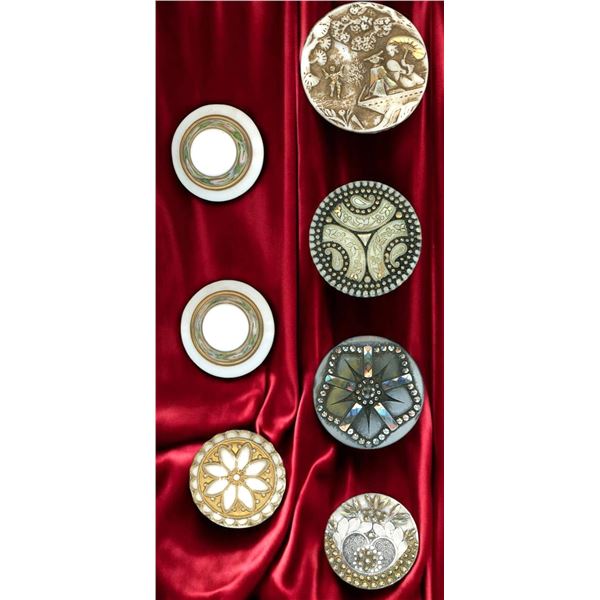 A SMALL CARD OF DIVISION ONE GLASS BUTTONS