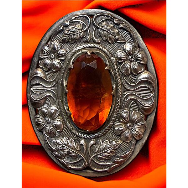 A DIVISION ONE VICTORIAN JEWELED BUTTON