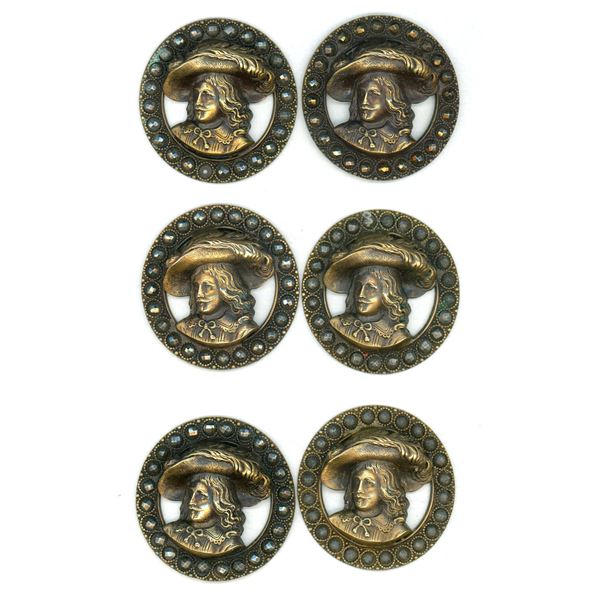 A SMALL CARD OF DIVISION ONE PICTORIAL MATCHING BUTTONS