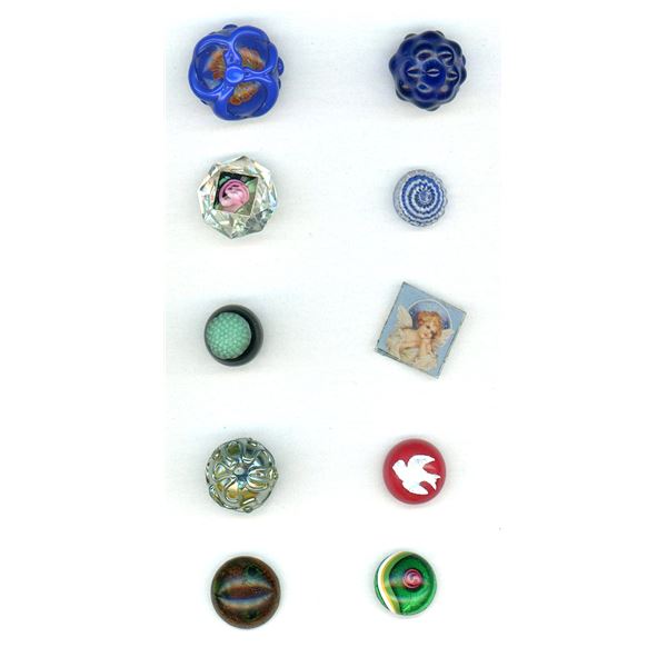 A SMALL CARD OF DIVISION ONE & THREE GLASS BUTTONS