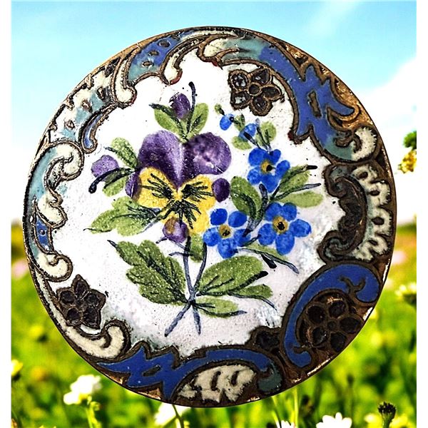 A DIVISION ONE MULTIPLE TECHNIQUE ENAMEL BUTTON