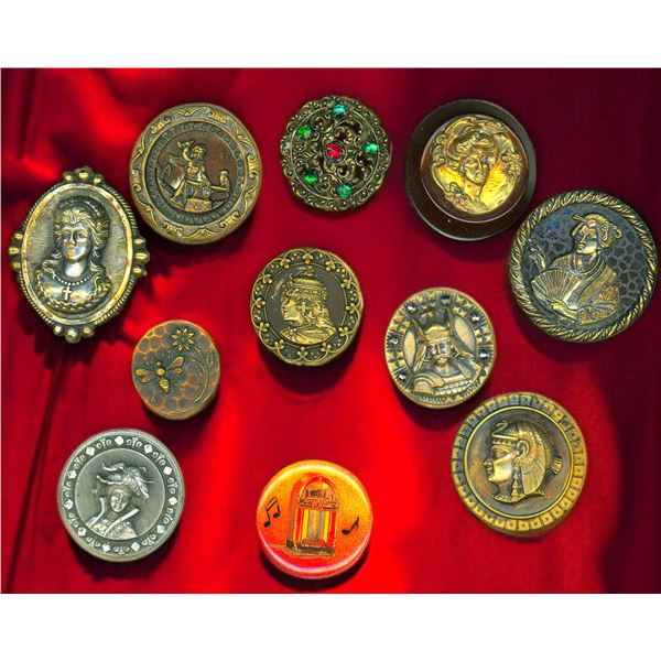 A SELECTION OF DIVISION 1 &3 ASSORTED BUTTONS