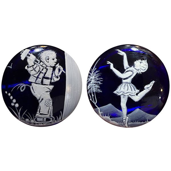 A SMALL CARD OF MARY GREGORY STYLE GLASS BUTTONS