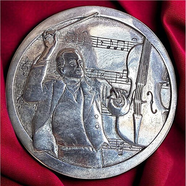 A DIVISION THREE PICTORIAL STERLING BUTTON