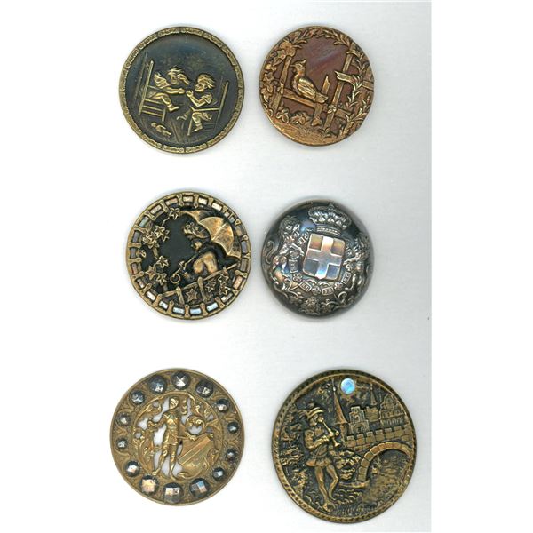 A SMALL CARD OF DIVISION ONE METAL BUTTONS