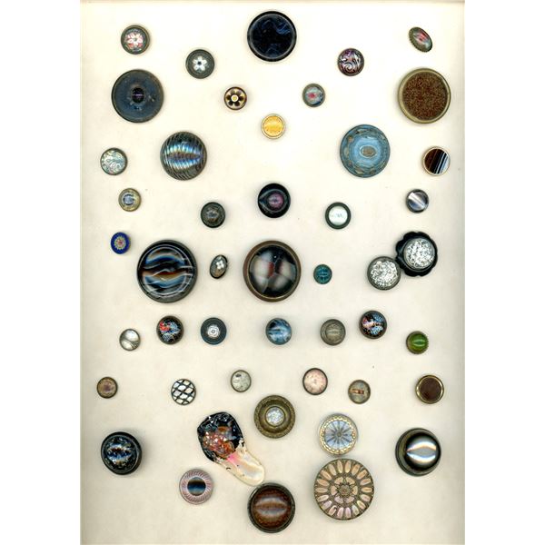 A CARD OF DIVISION ONE GLASS IN METAL BUTTONS