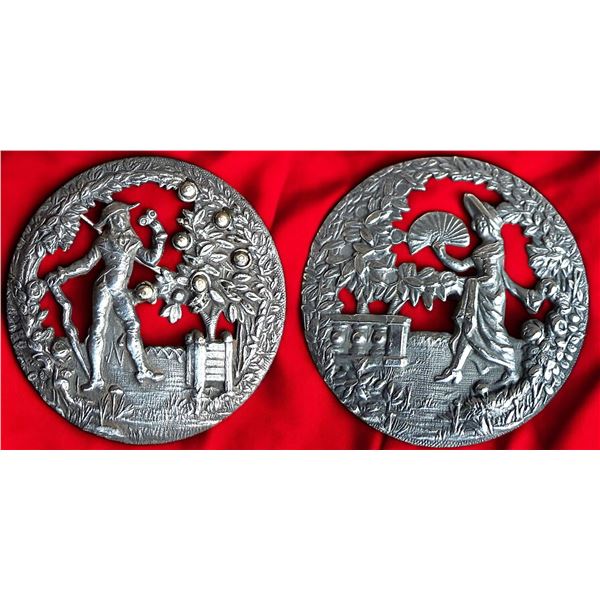 A PAIR OF DIVISION ONE PIERCED PICTORIAL BUTTONS'