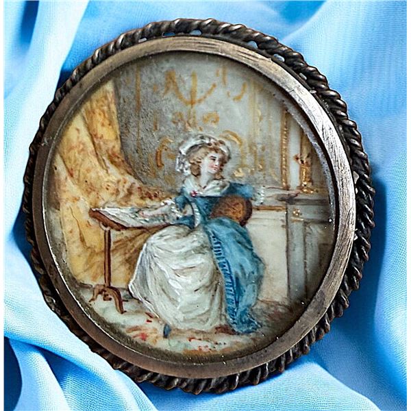 A DIVISION ONE DETAILED SCENE UNDER GLASS BUTTON