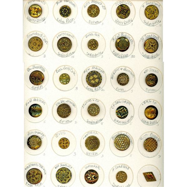 A CARD OF DIVISON ONE GILT METAL BUTTONS