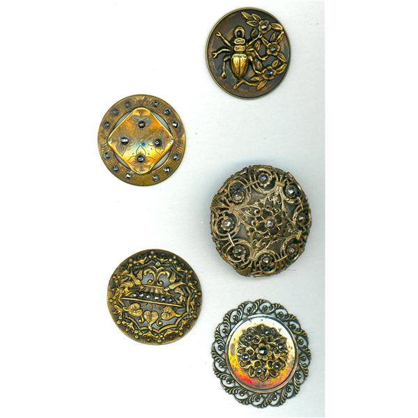 A SMALL CARD OF DIVISION ONE METAL BUTTONS