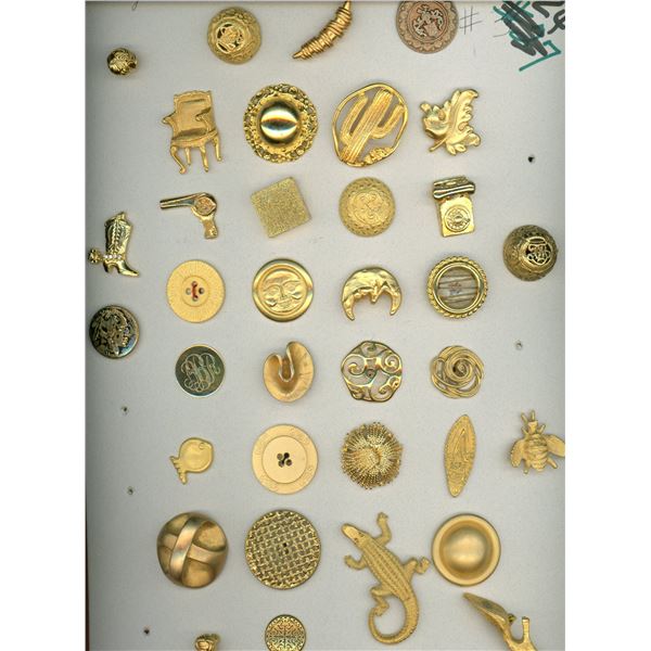 2 CARDS OF DIVISION THREE GILDED METAL BUTTONS