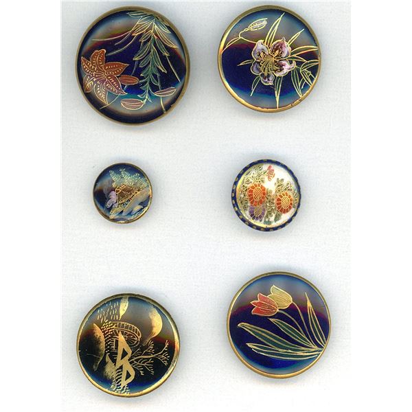 A SMALL CARD OF DIVISION ONE AND THREE SATSUMA BUTTONS