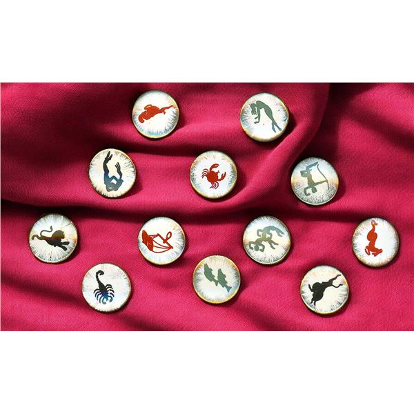 A SET OF DIVISION THREE PORCELAIN BUTTONS