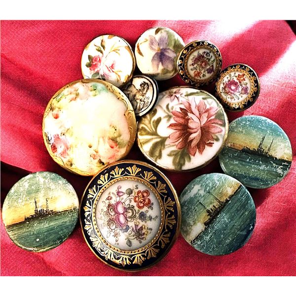 A SMALL SELCTION OF DIVISION 1 & 3 CERAMIC BUTTONS