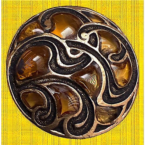 A DIVISION THREE PLIQUE A JOUR ENAMEL BUTTON