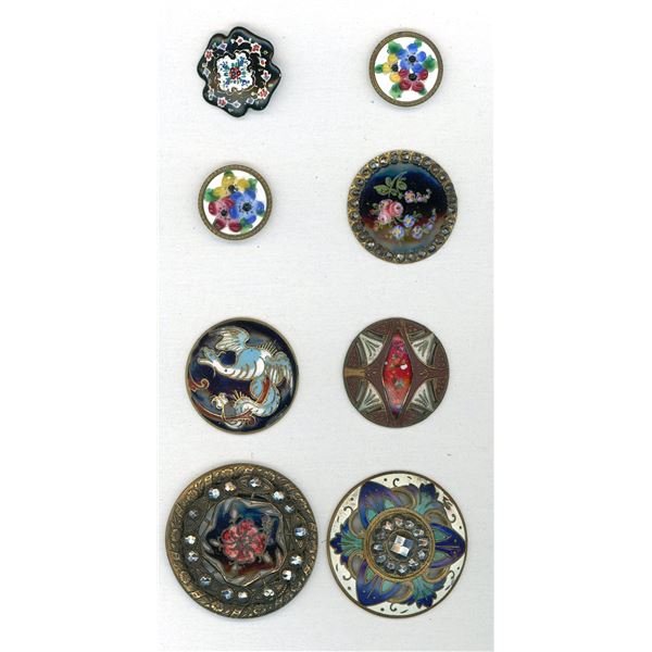 A SMALL CARD OF DIVISION 1 & 3 ENAMEL BUTTONS