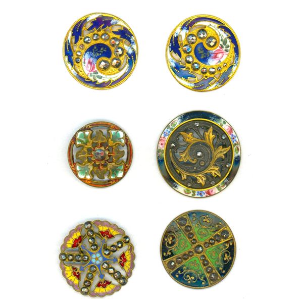 A SMALL CARD OF DIVISION ONE ENAMEL BUTTONS