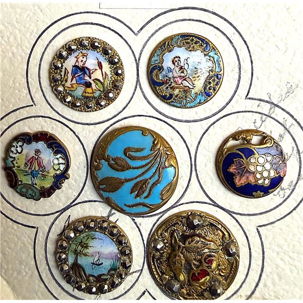 A SMALL CARD OF DIVISI0N ONE ENAMEL BUTTONS