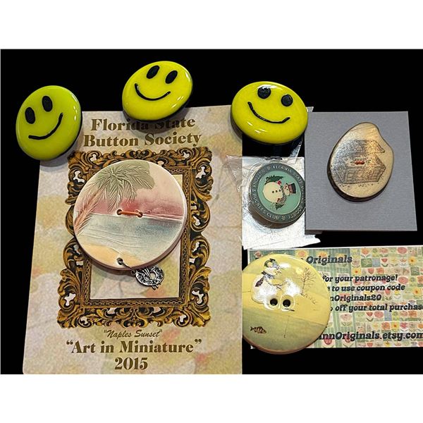 A SELECTION OF DIVISION THREE FSBS FAVOR BUTTONS